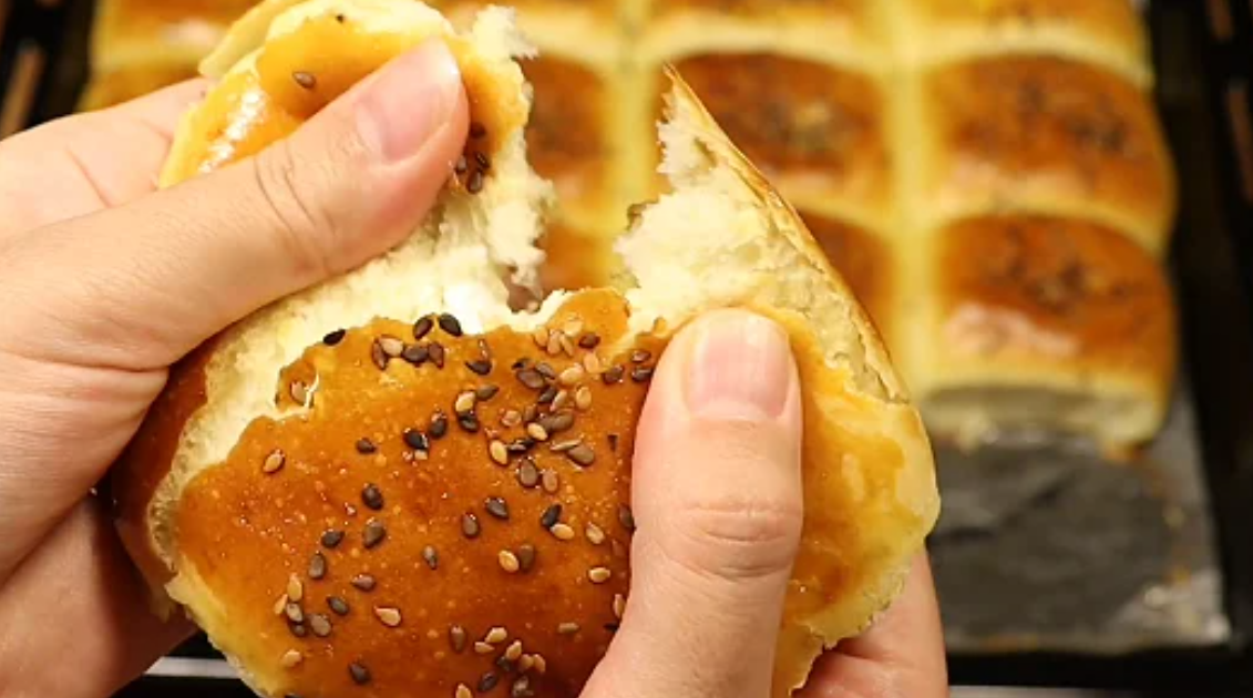 How simple ingredients create amazing French bread