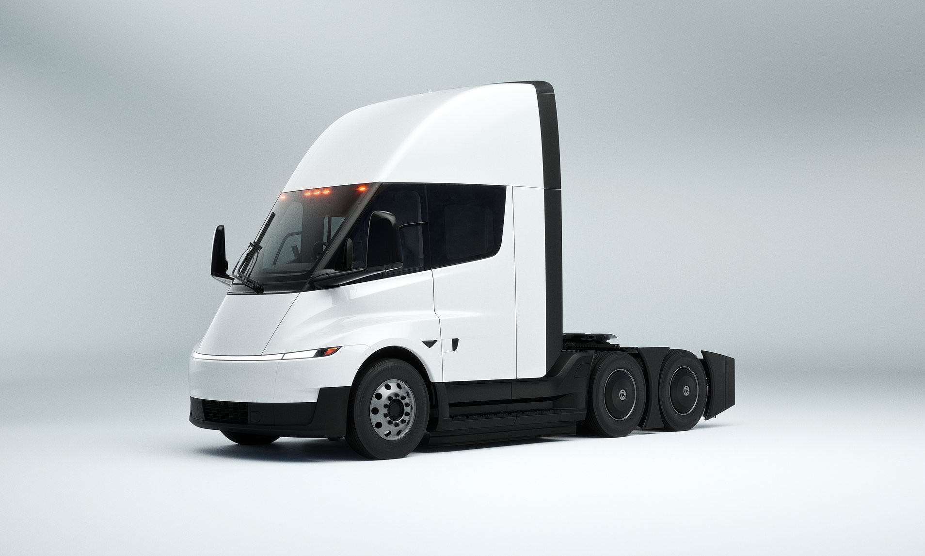 Tesla Semi electric HGV is coming to Europe a decade after it was first revealed