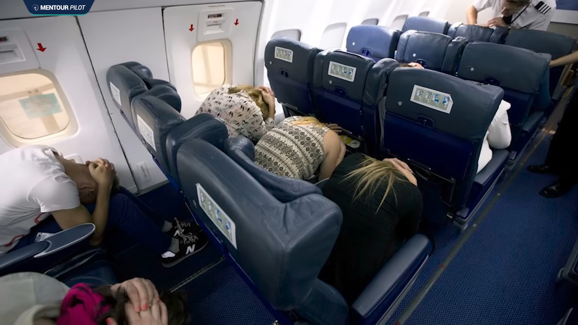 A Boeing 737 burned and ripped apart seconds before landing - 47 souls lost