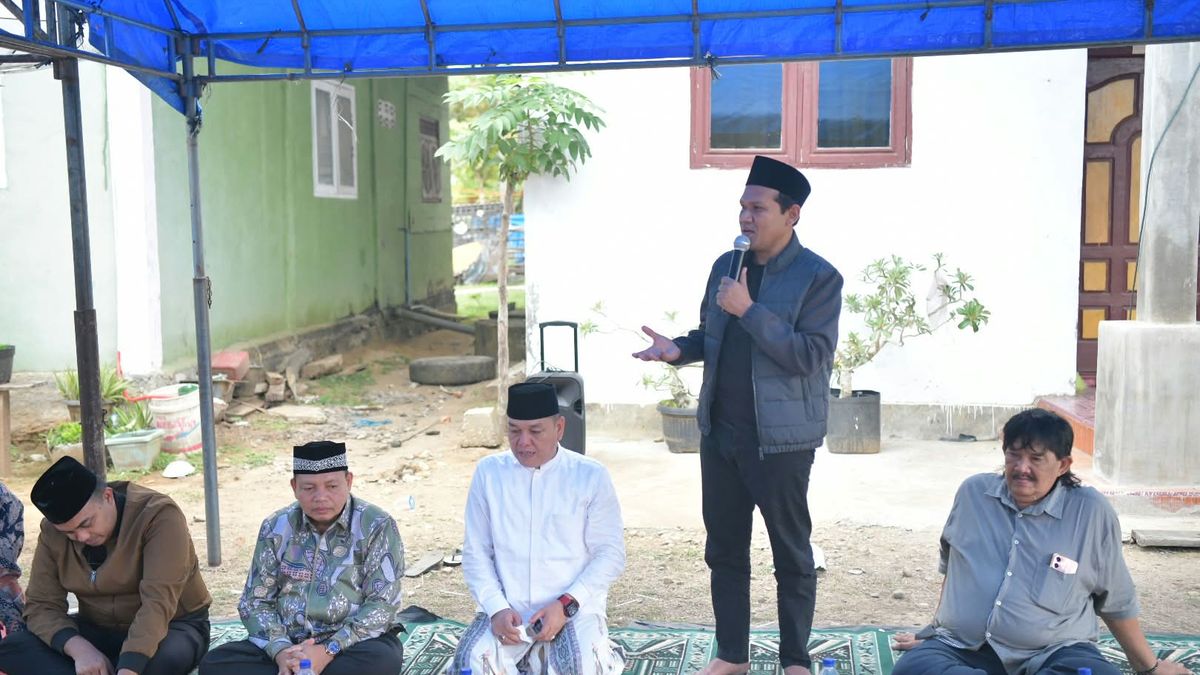 Takziah ke Aceh Timur, Wagub Fadhlullah doakan almarhumah ibunda Abon ...