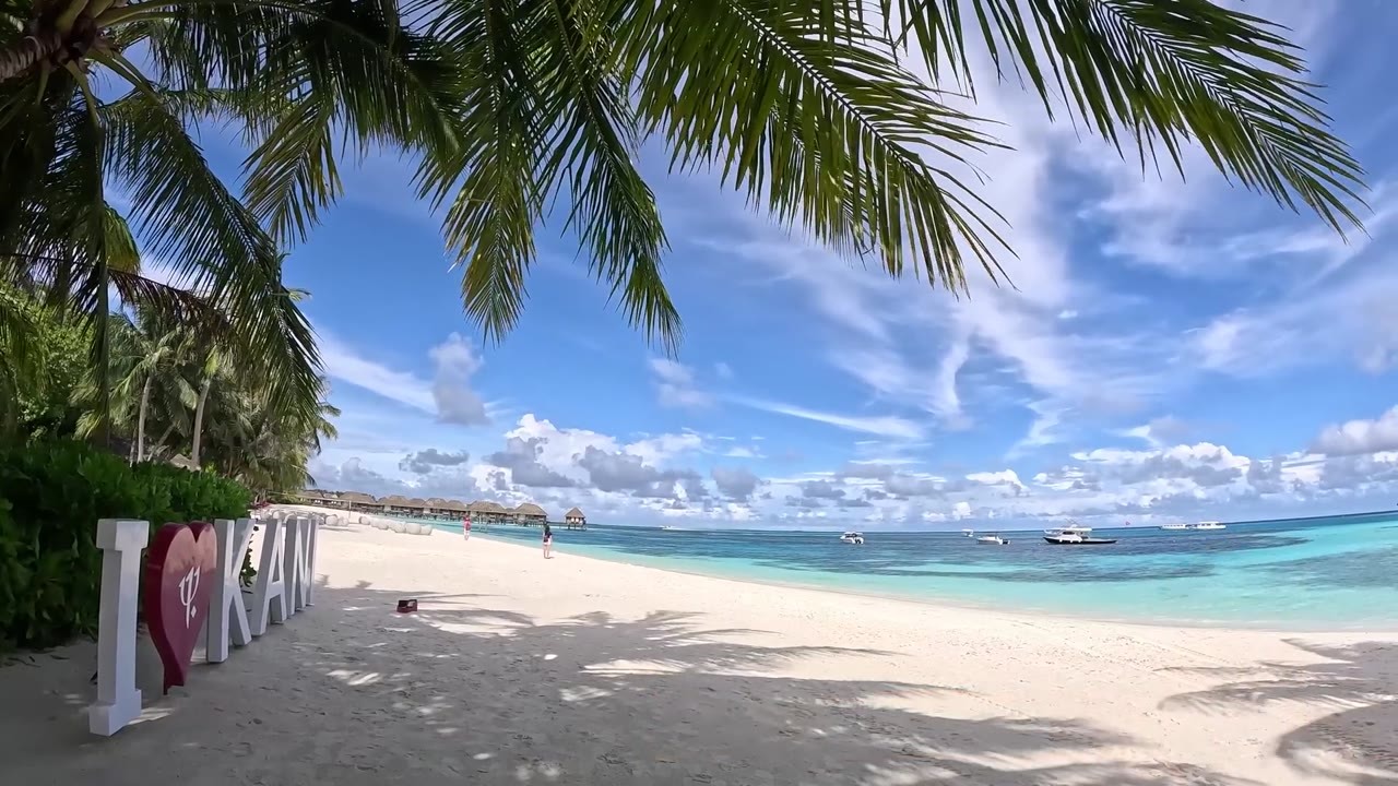 seven-days-at-a-maldives-resort-shows-why-people-travel-across-the
