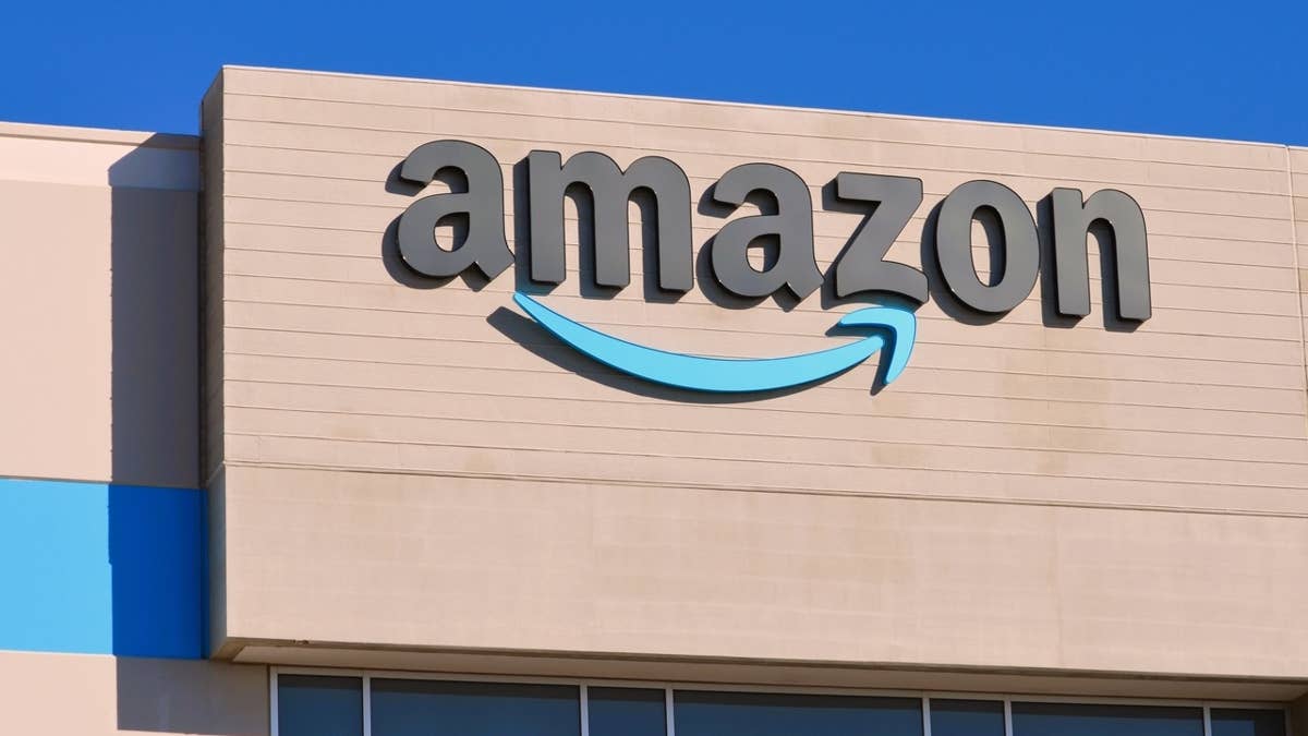 Amazon’s under $50 canvas jacket gives dog dads plenty of pockets for ...