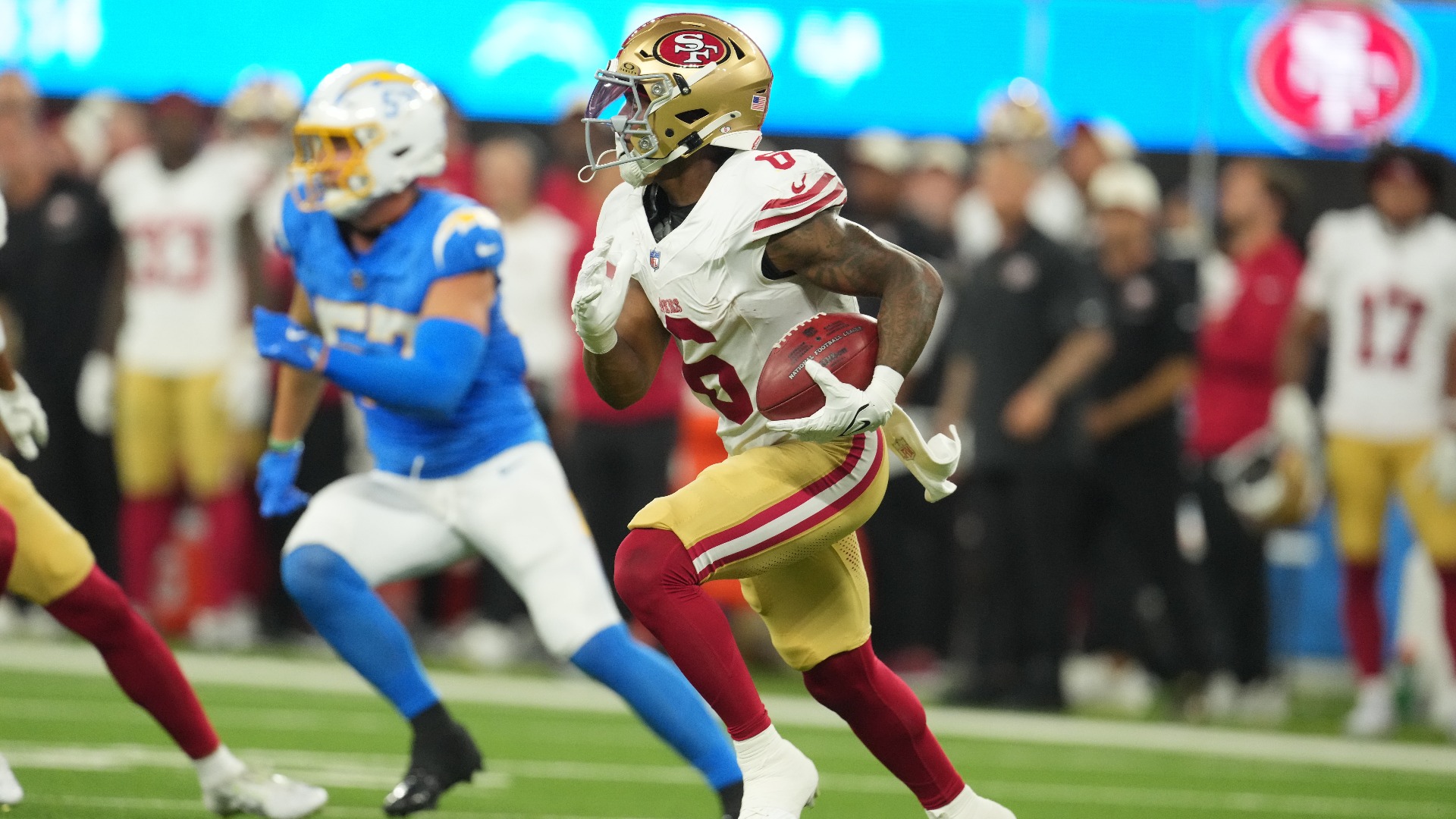 Strategic NFL betting: Capitalizing on early season odds