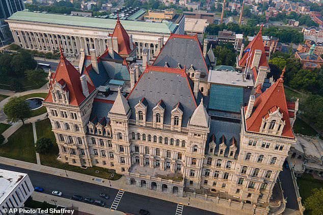 Woman plotted ISIS bombing after scouting building in burka, FBI says