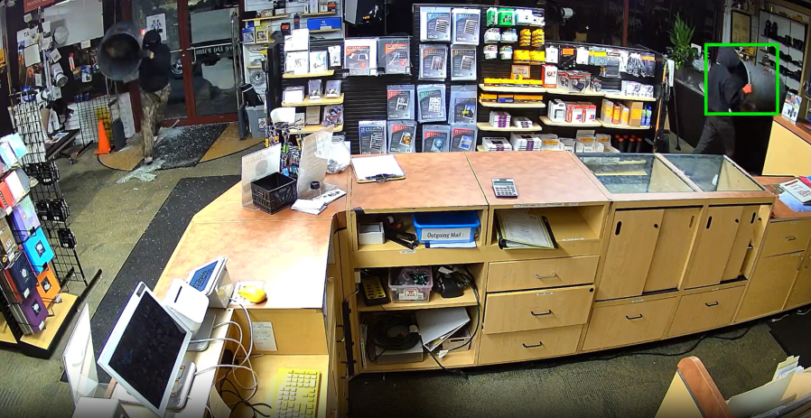 RPD searching for suspects in Scott's Rochester Photo Supply burglary