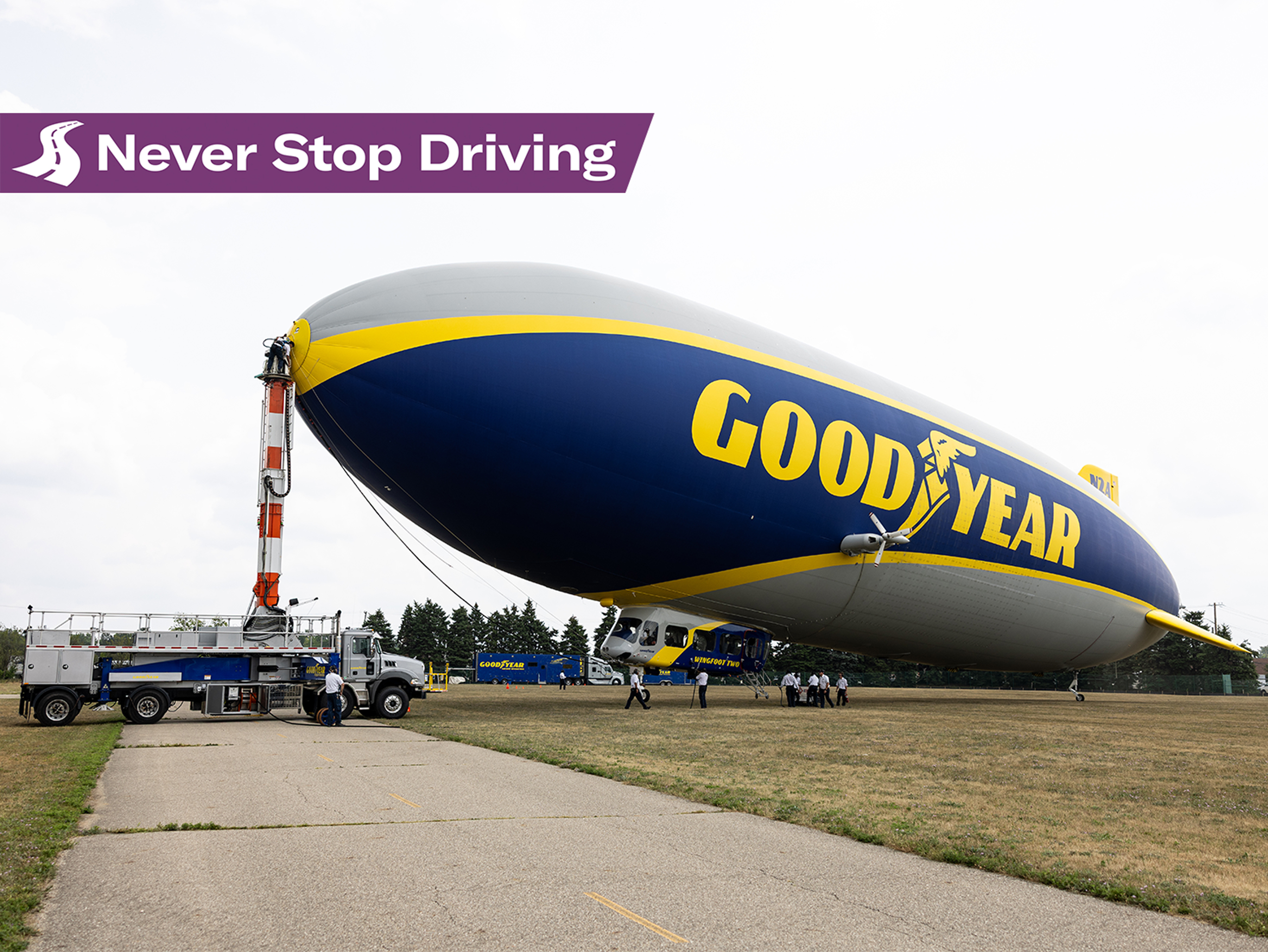 Never stop driving #197: Woodward Dream Cruise, a Goodyear blimp ride ...
