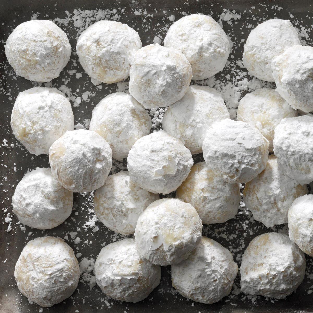 Russian tea cakes