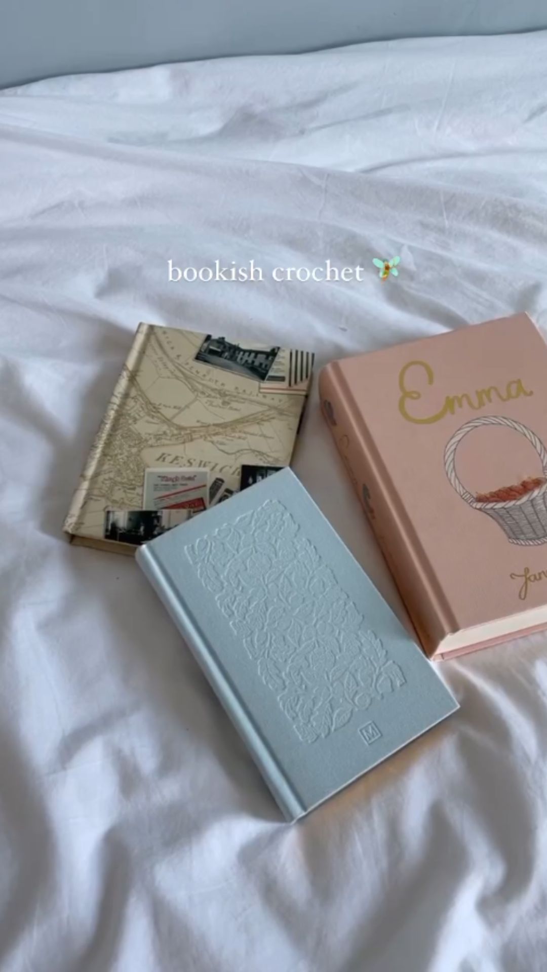 DIY crochet book covers with unique designs