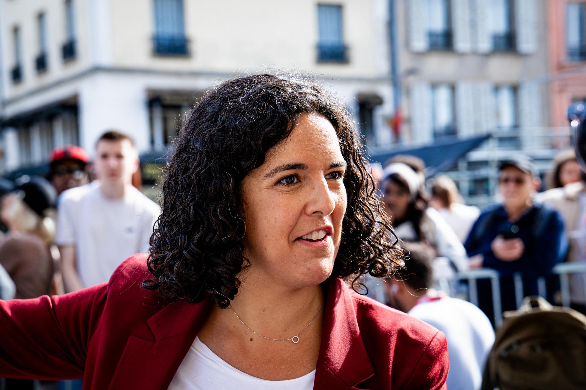 manon-aubry-r-agit-aux-moqueries-sur-son-infortune-immunis-e-contre