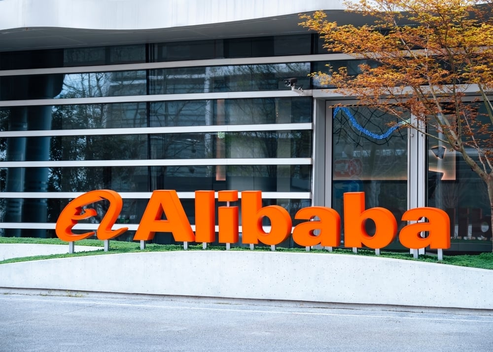 Alibaba stock falls 7% on profit miss, but analyst stays bullish on AI ...