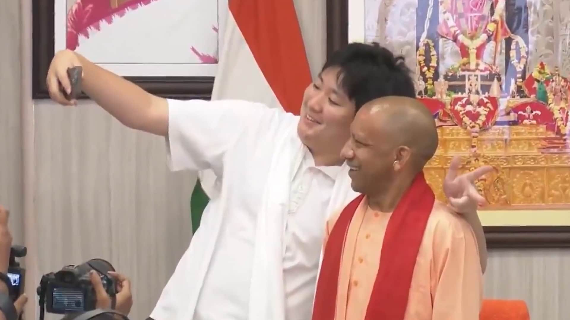 Japanese student's selfie with Yogi Adityanath goes viral