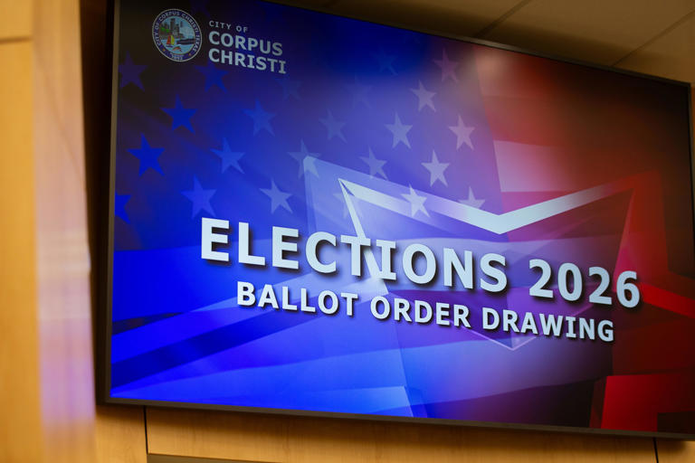 How many people have voted early in Nueces County? See 2026 numbers