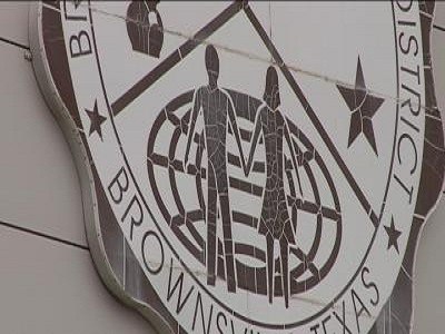 Los Tigres del Norte recognize Brownsville school's TEA school rating