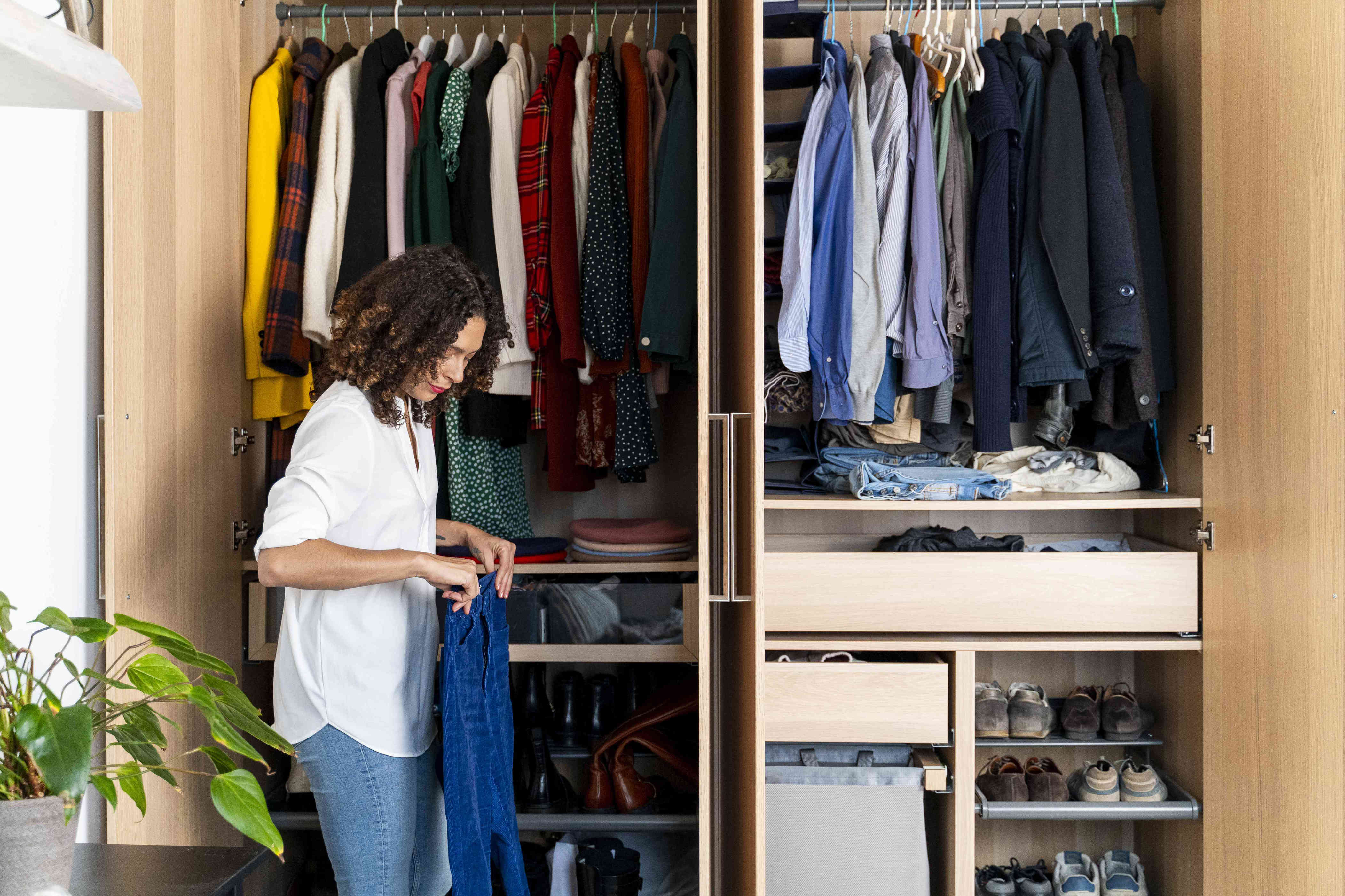 10 closet organizing mistakes that are making your space feel more cluttered