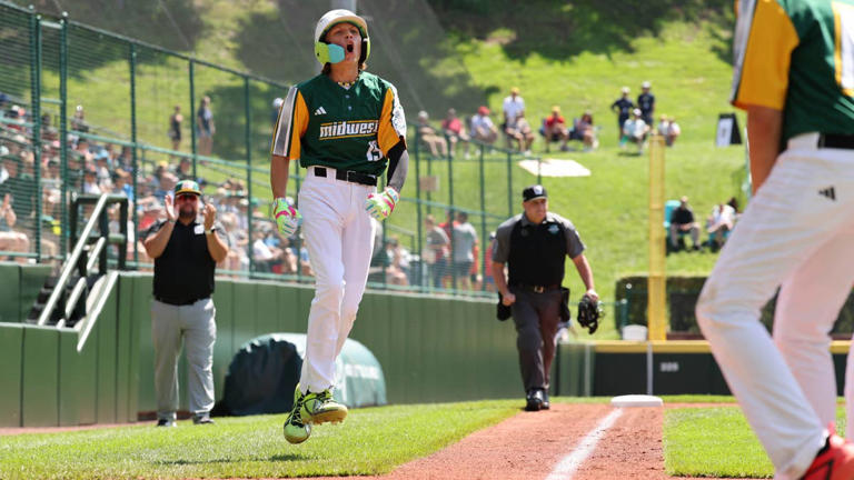 Cooper Thissen of Davenport, Iowa, (Midwest Region) rouns the bases after hitting a solo homerun in the first inning against Bonita, California (West Region) at the Little League Baseball World Series at Howard J. Lamade Stadium in South Williamsport, Pennsylvania, on Friday, Aug. 21, 2026. Marc Vasconcellos/The Enterprise / USA TODAY NETWORK via Imagn Images.