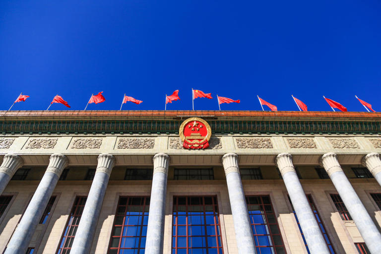 China joins Europe in scrapping Windows for Linux