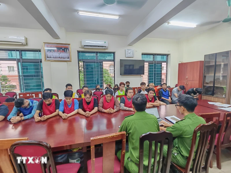 Hà Nội: Khởi tố 10 bị can sản xuất, đăng tải video bạo lực để thu lợi bất chính