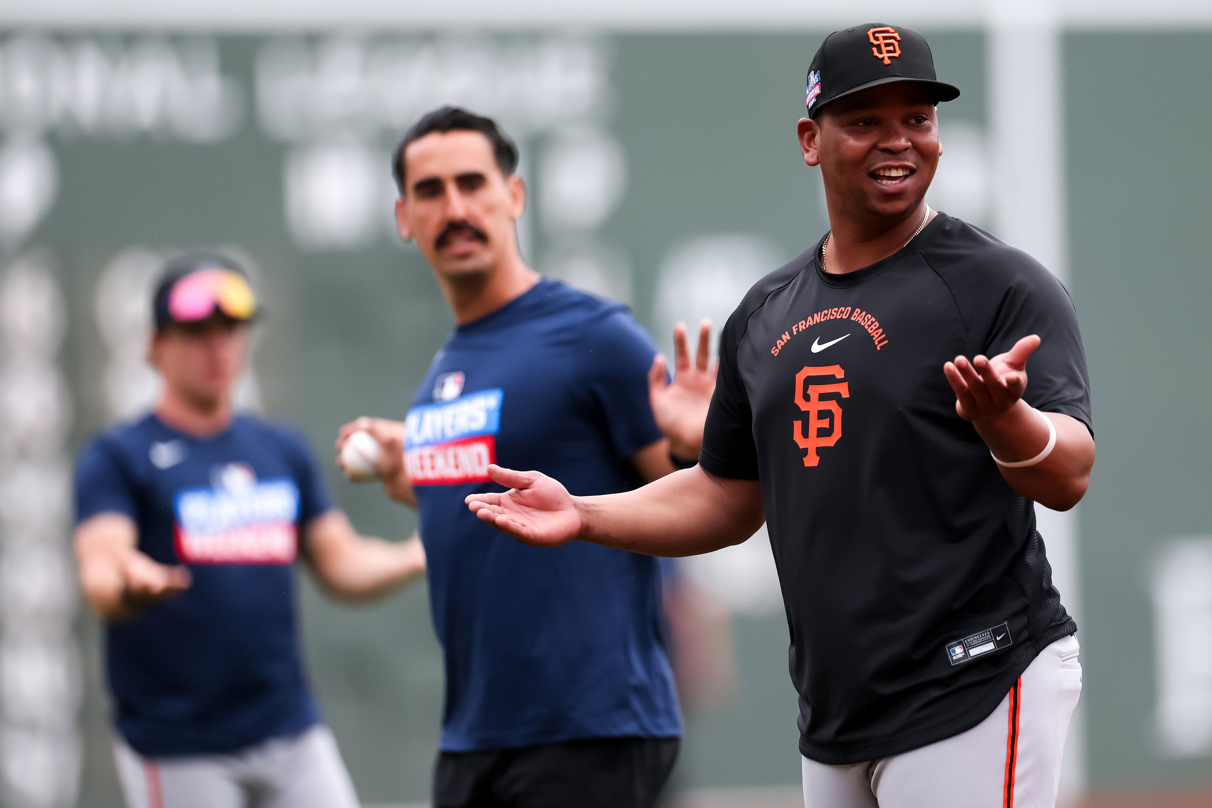 Former Sox slugger Rafael Devers booed during return to Boston