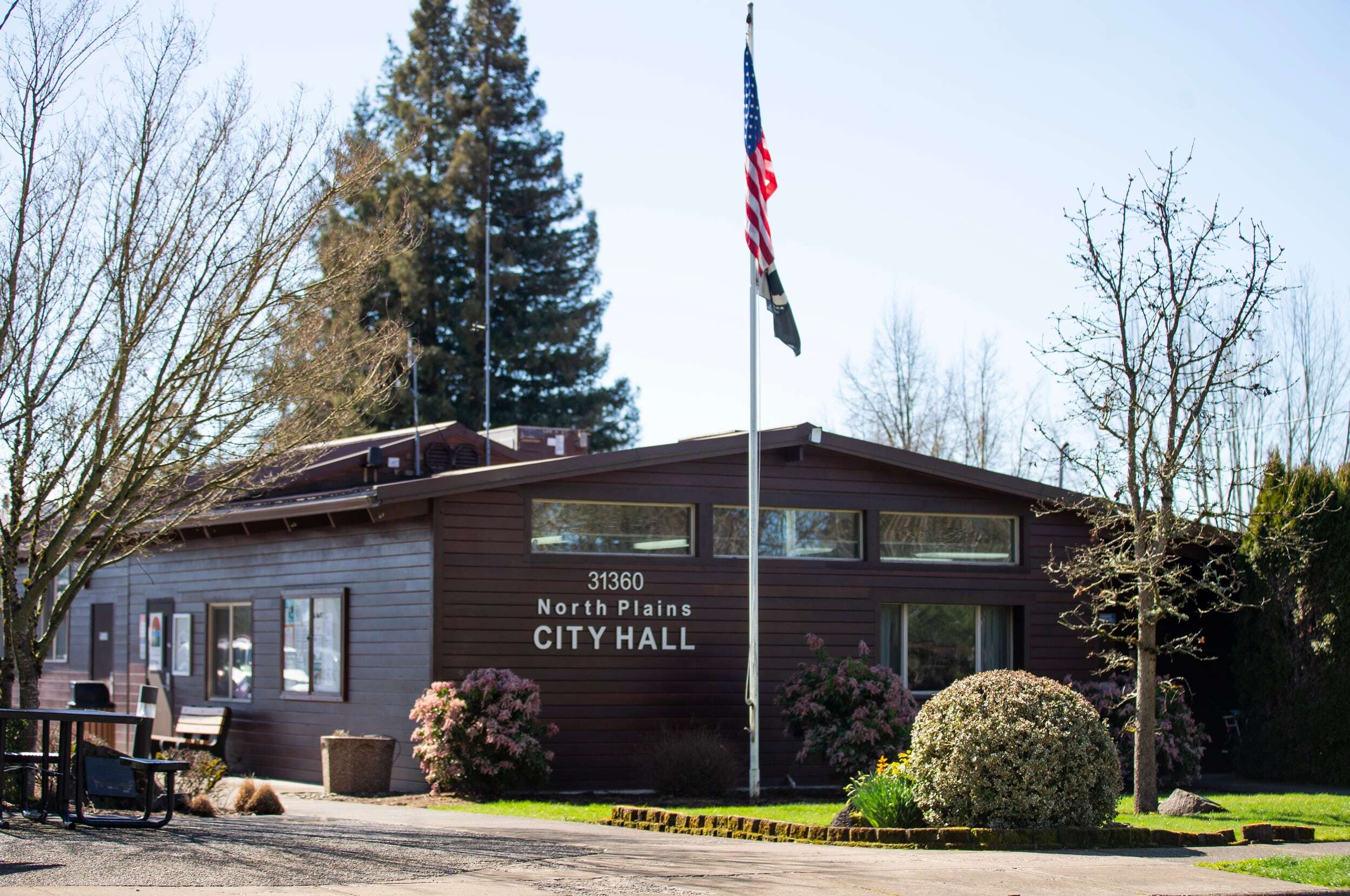 Acting mayor of small Oregon city rife with turnover resigns, citing concerns for her safety