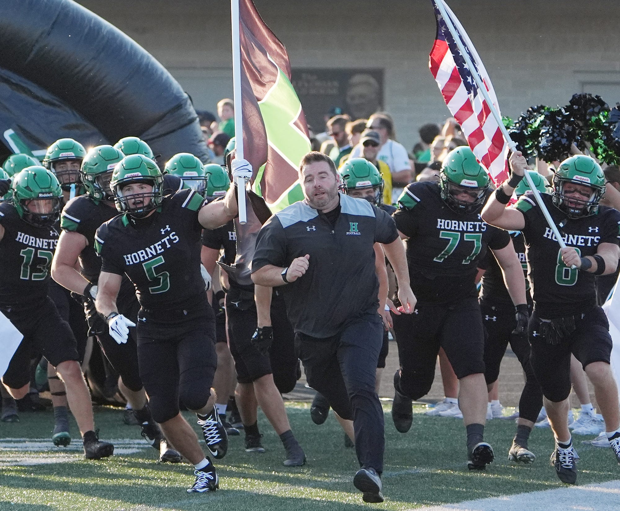 Wadsworth football vs. Highland High School. Hornets rally to stun Grizzlies