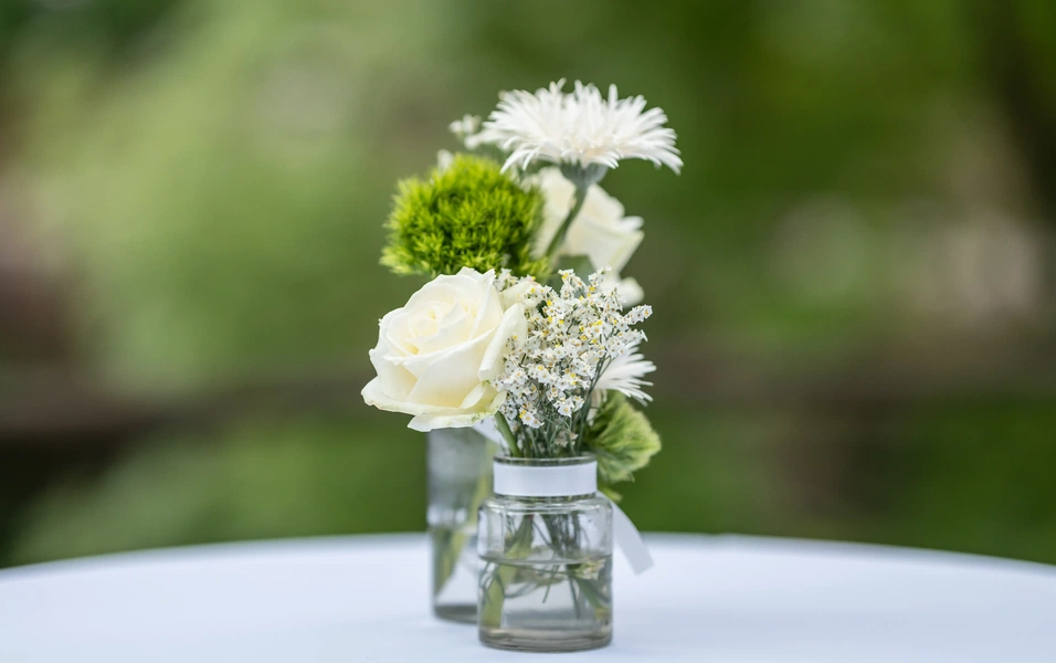 wedding-decor-ideas-that-wow-on-any-budget