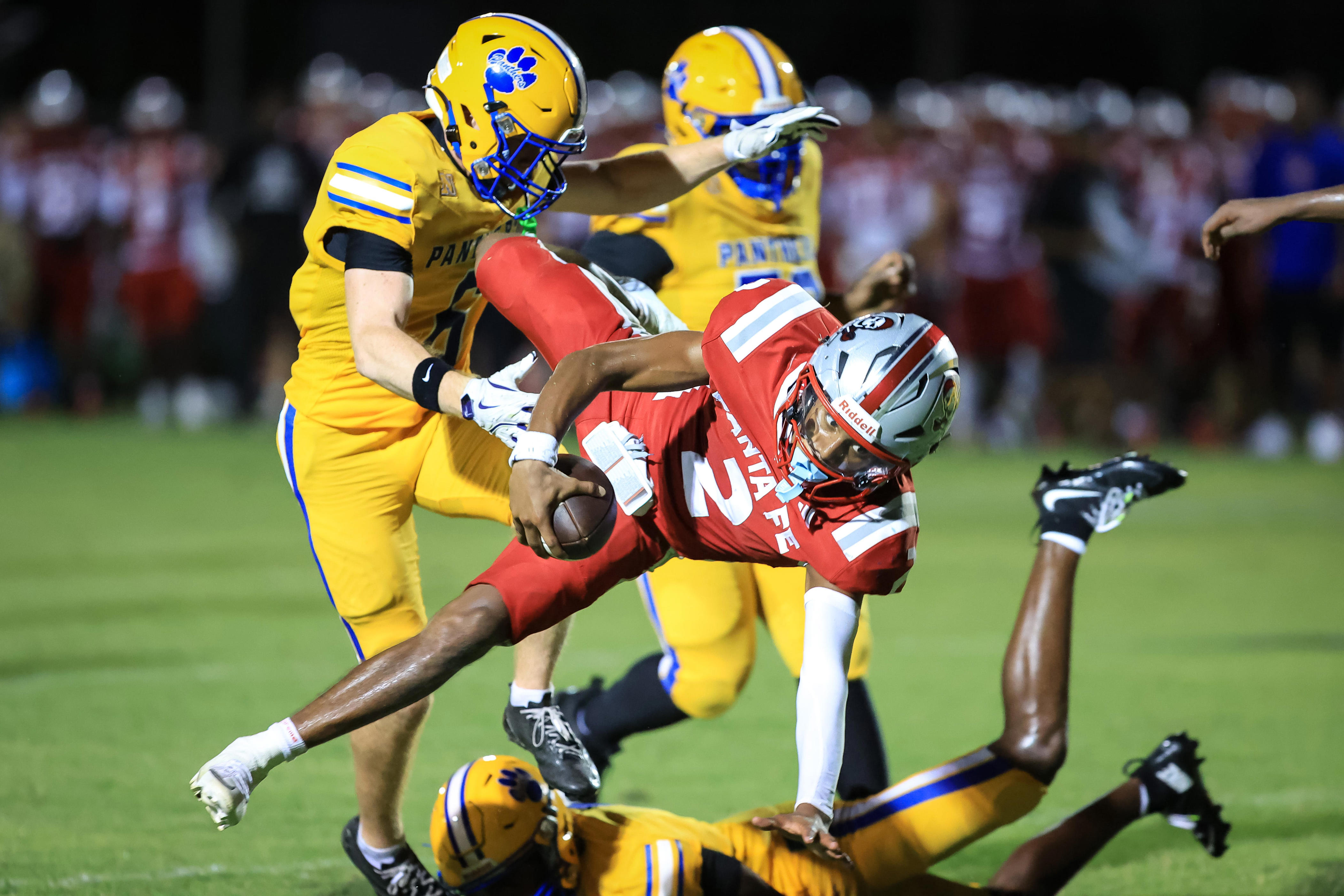 Santa Fe football, Earnest Graham muscle past Newberry in sloppy season opener