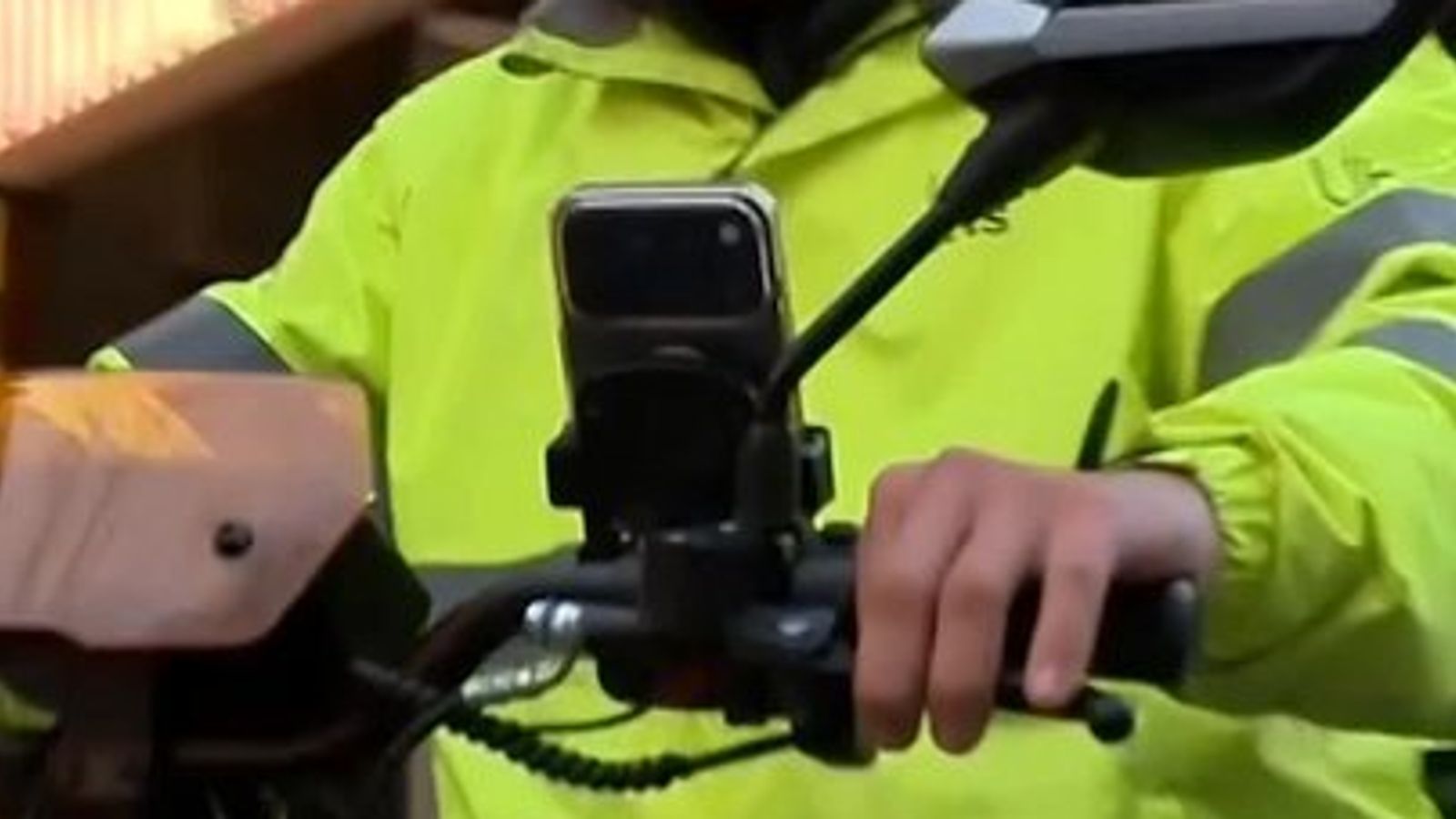 Australia sets minimum wage rule for food delivery drivers - should the ...