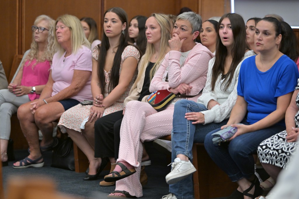 Lindsay Clancy trial nears end as mothers see own struggles in app entries