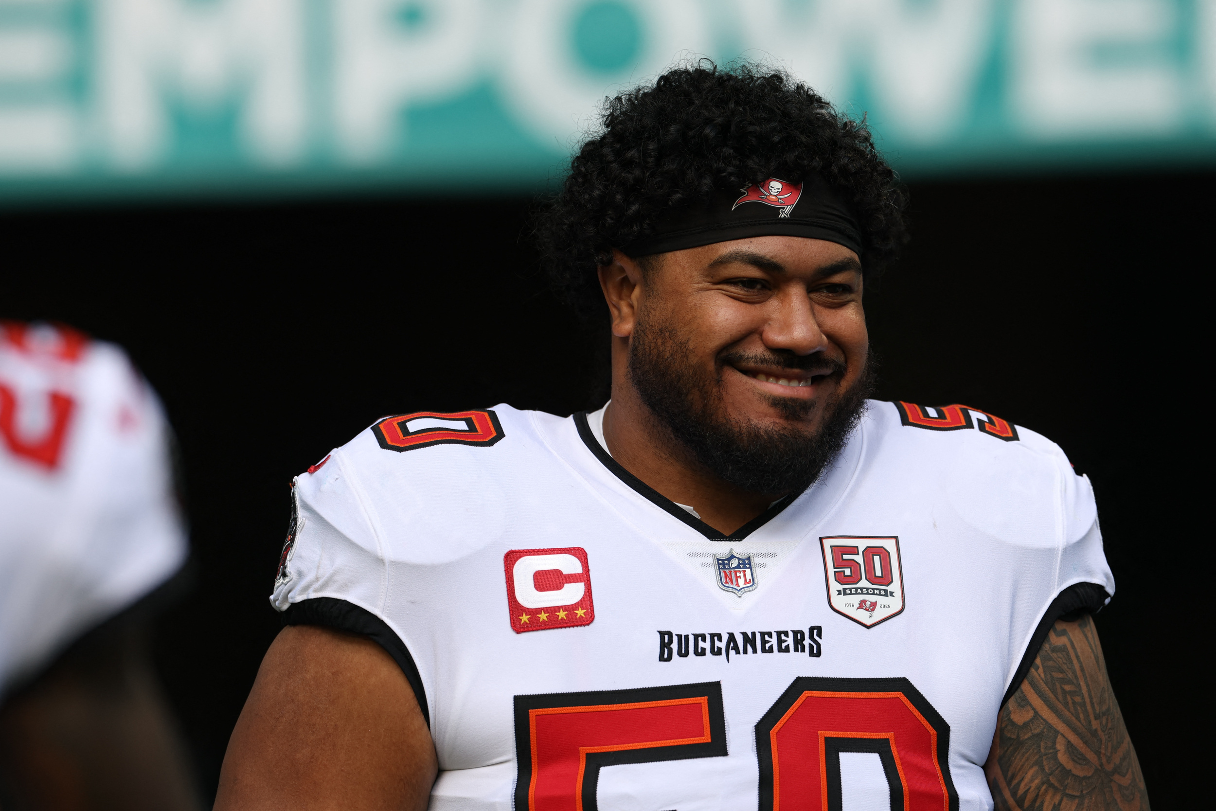 NFC contract details: Falcons, Vea, Miller, Harris