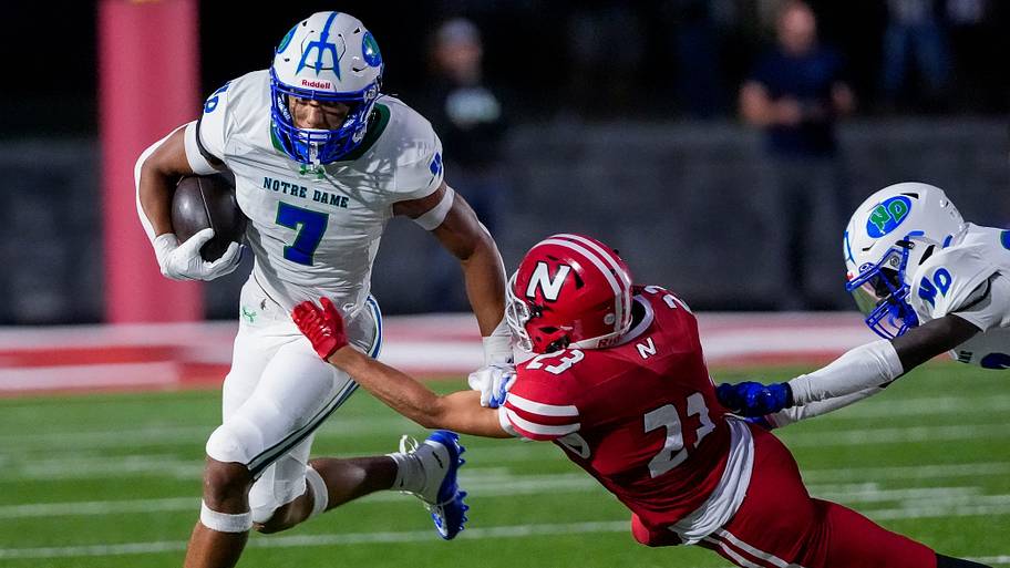 Badgers' RB commit explodes for 7 touchdowns in season opener