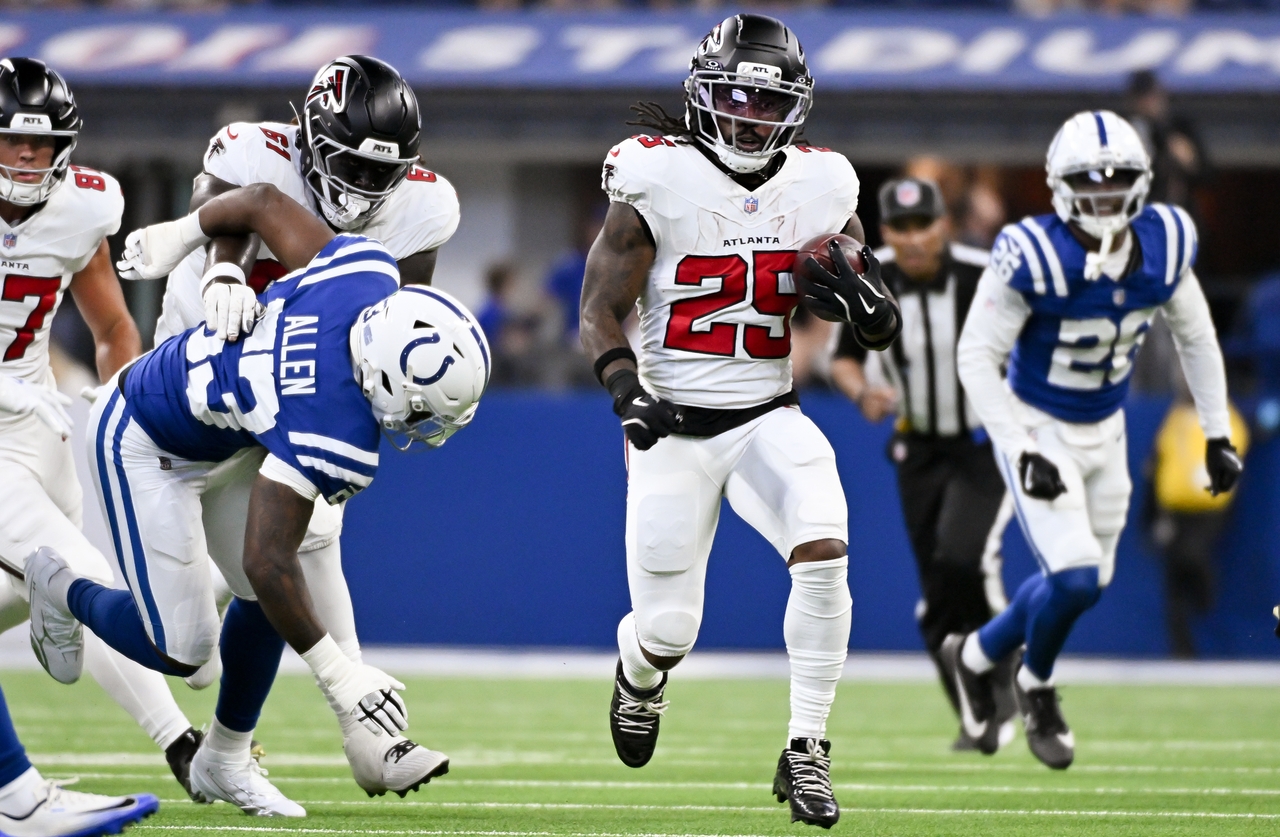 NFL：亚特兰大猎鹰客场对阵印第安纳波利斯小马