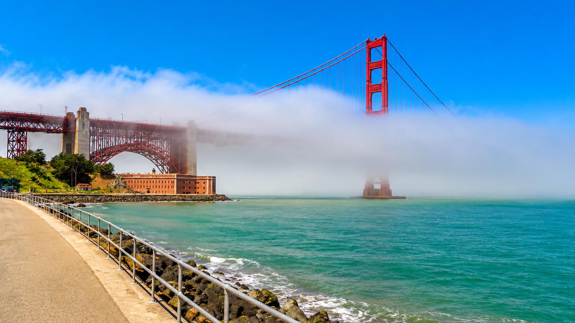 Golden Gate Bridge through San Francisco fog (4K)