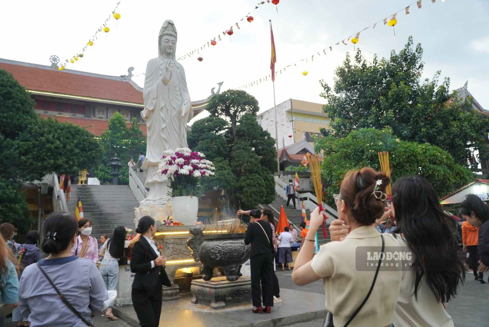 Ẩn ức tâm linh trong ngày Rằm tháng 7