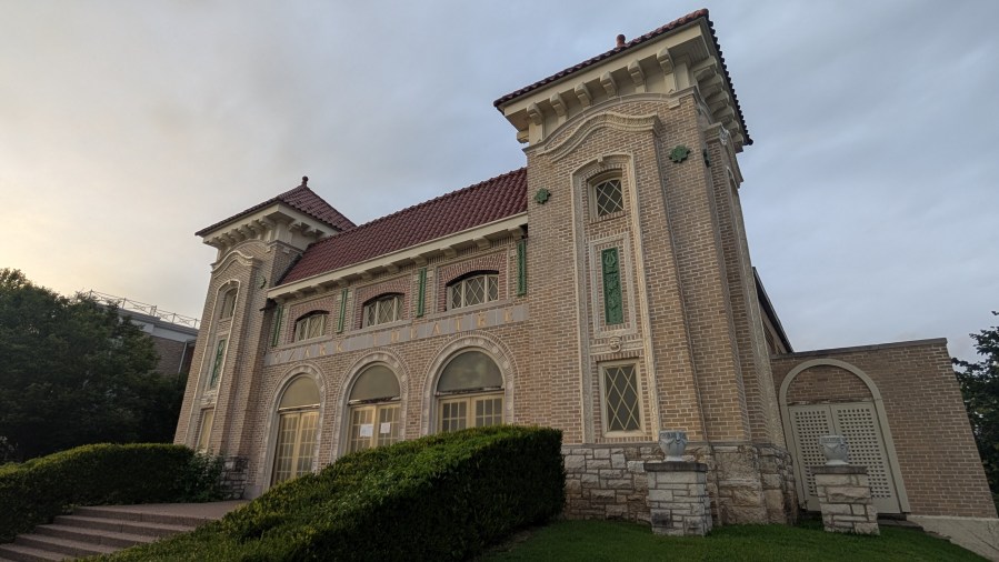 Future of Ozark Theatre in Webster Groves uncertain after 'dangerous building' notice