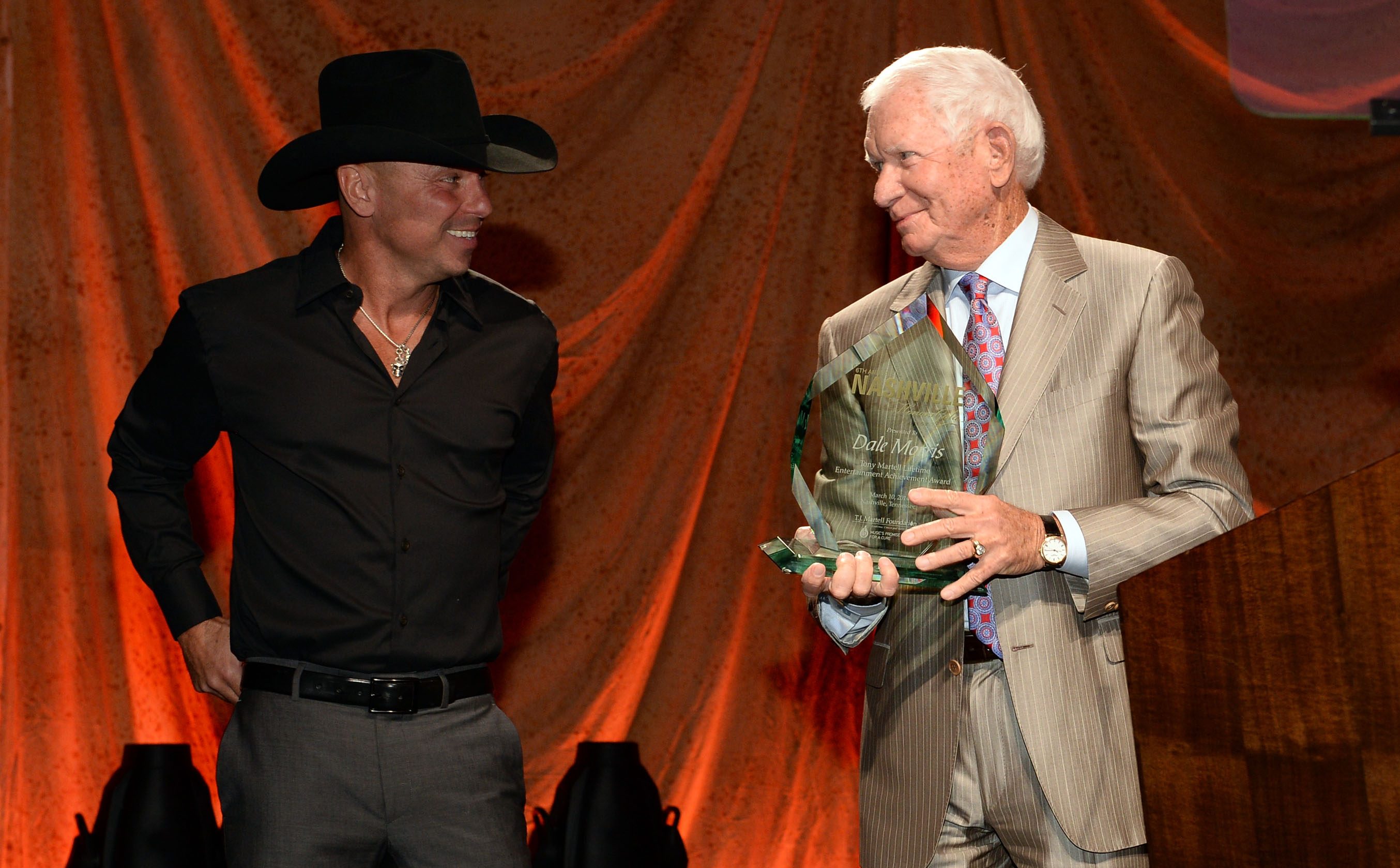 Dale Morris dead: Manager for Kenny Chesney and Alabama was 89