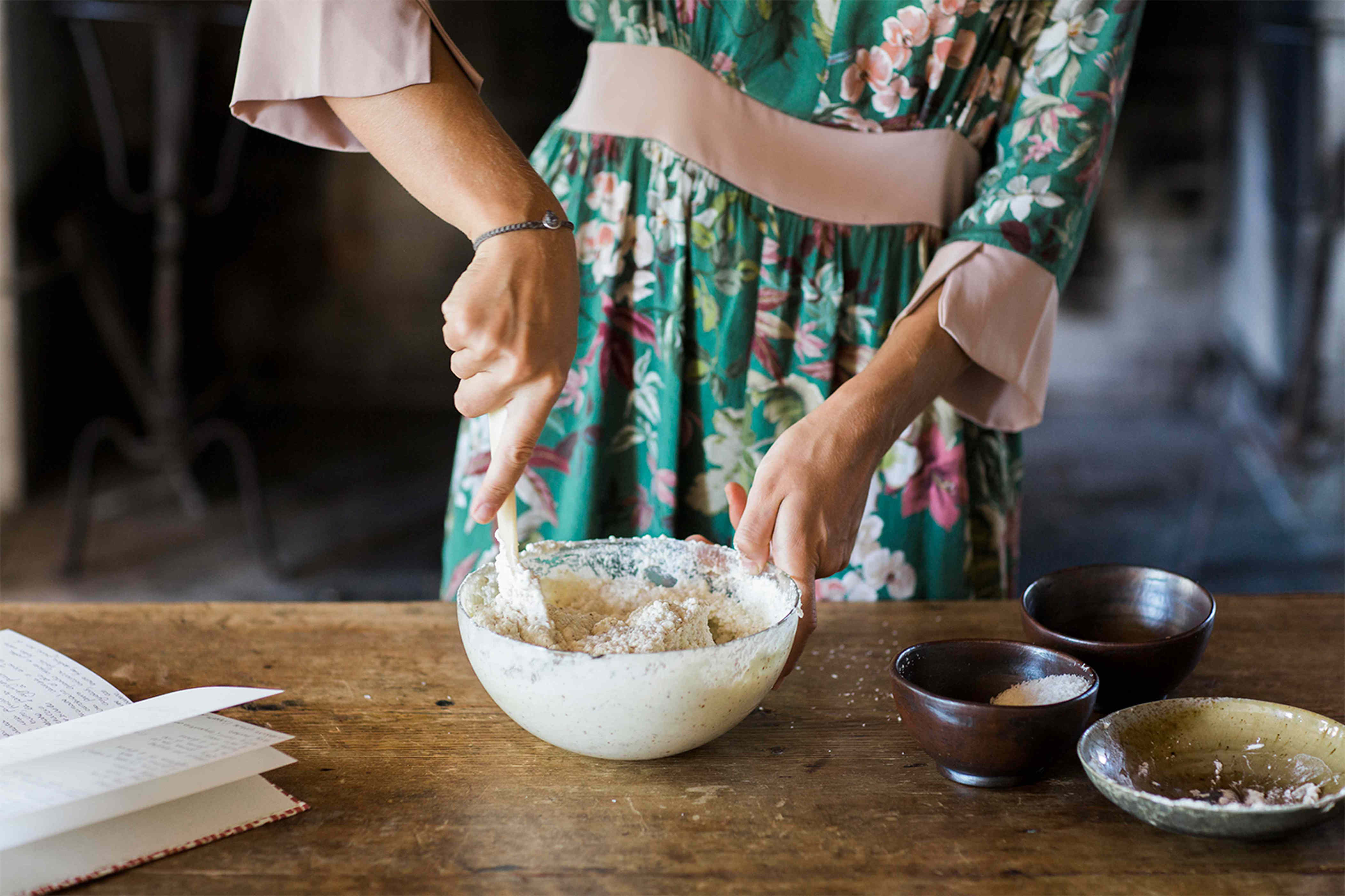 Quit using your worn-out kitchen utensils – this non-toxic set is so good, my mom bought six