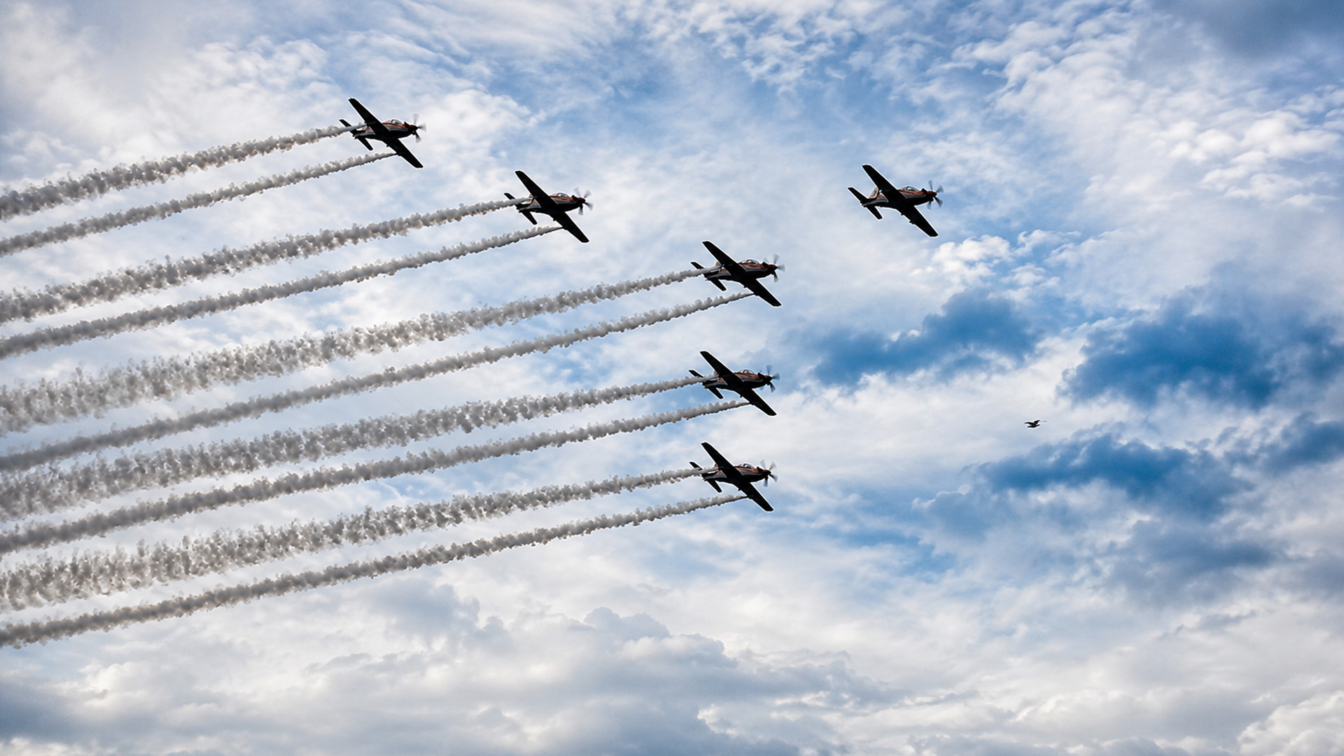 us-milit-rflugzeuge-fliegen-ber-die-airshow-an-der-gold-coast