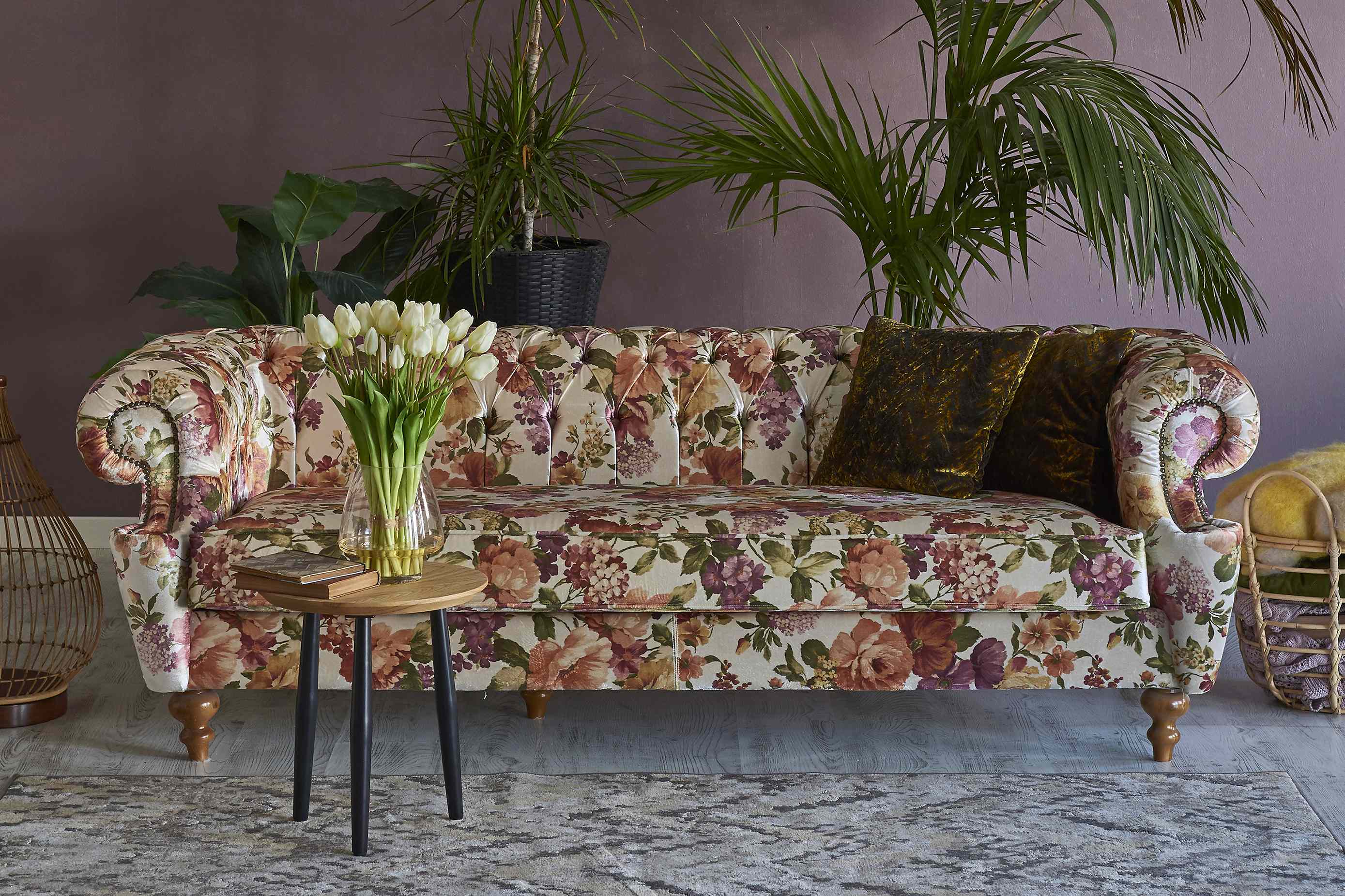 8 tacky décor trends that are making a comeback, according to designers