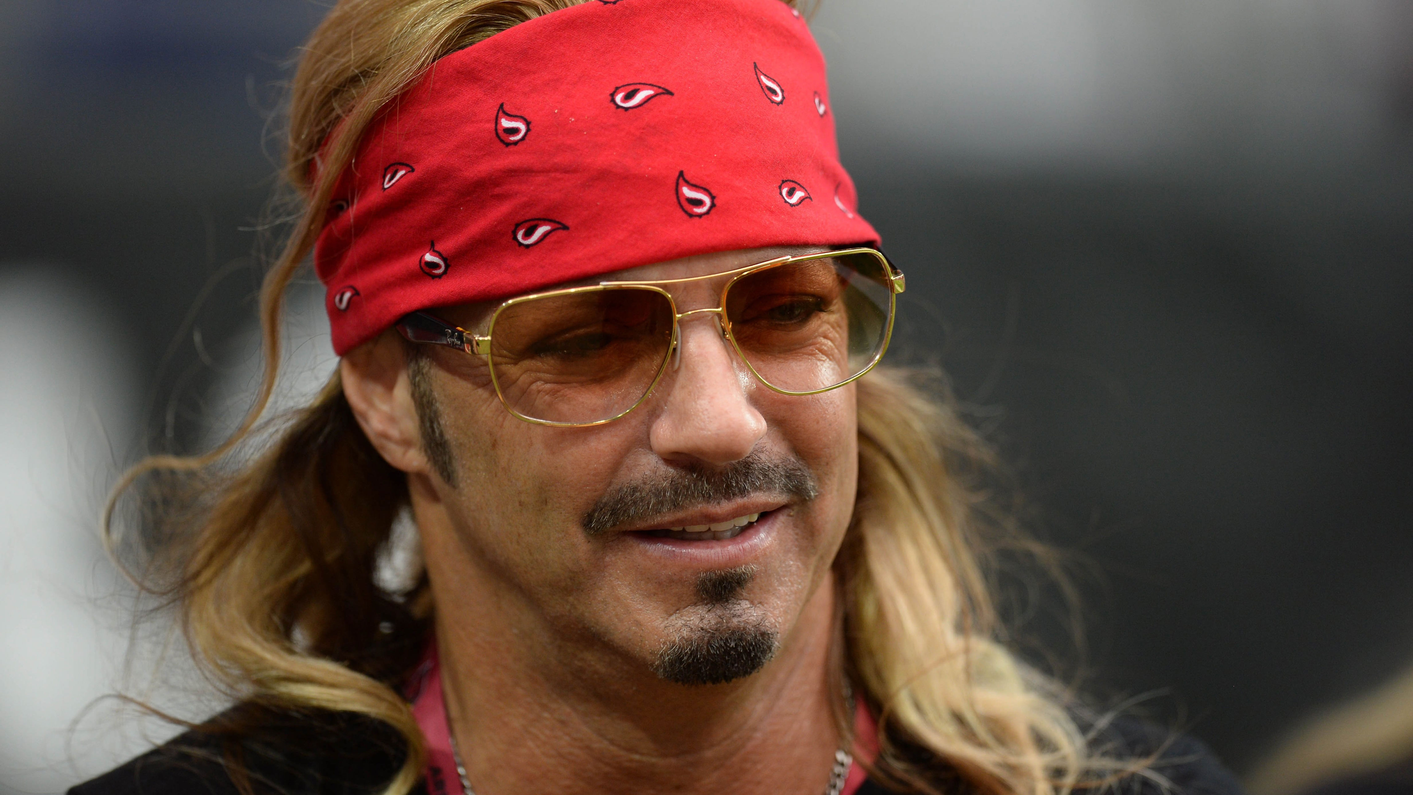 1980s rocker cancels tour after 'comeback' performance