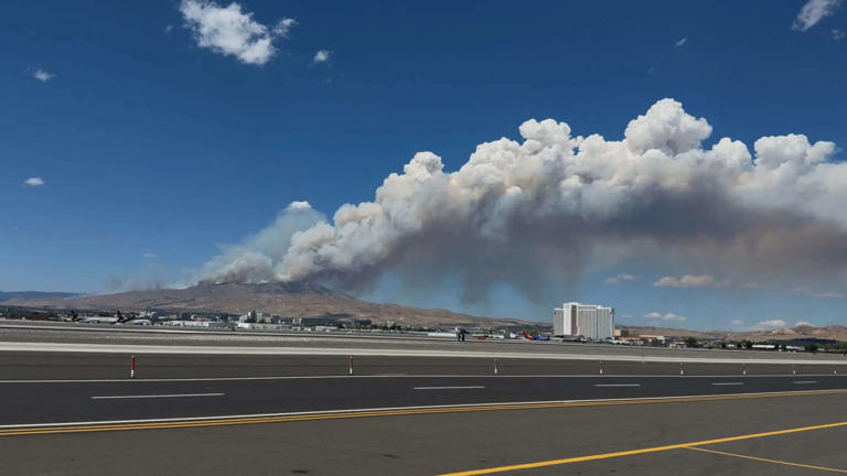 Hawk Fire latest update: Evacuations, emergency declared as fast-moving ...
