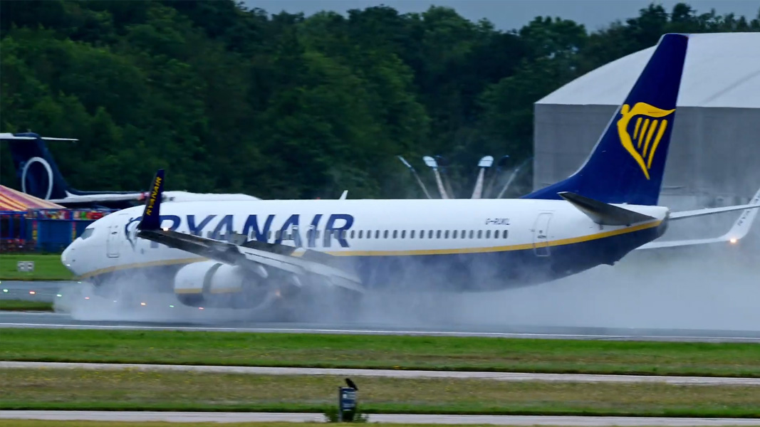 These Ryanair jets keep it interesting