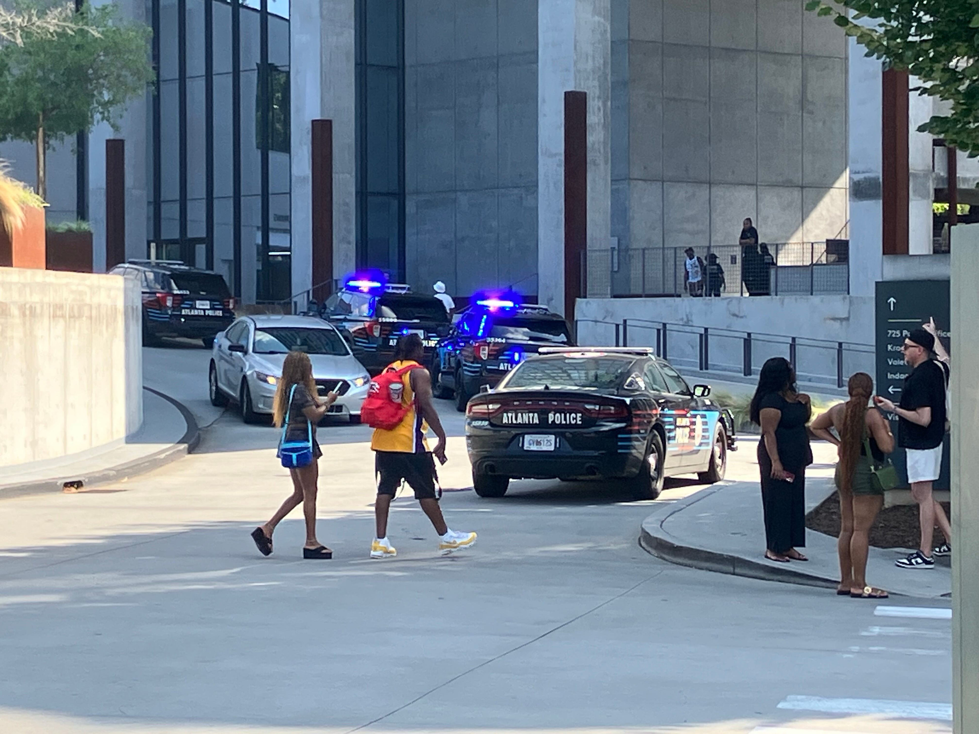 Man killed in stabbing near Kroger on Atlanta Beltline
