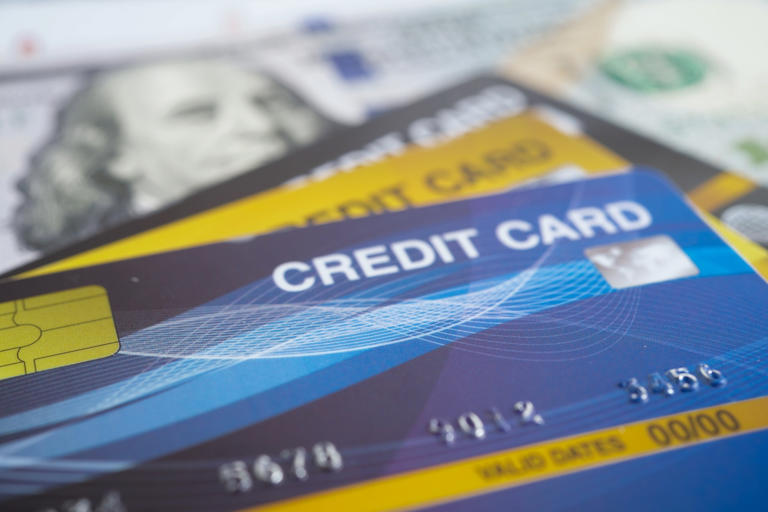 19 money habits that make lenders trust you