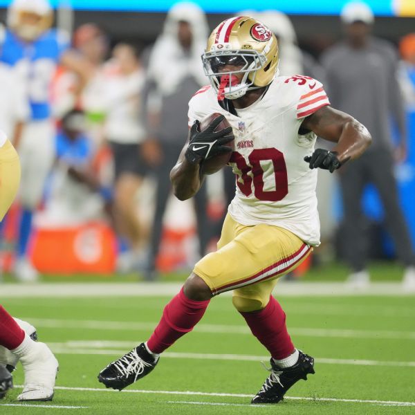 Sources: 49ers trade Zamir White to Saints for Deion Jones