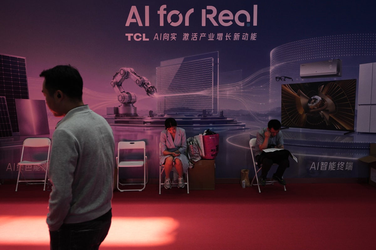Workers in China worry over being replaced with AI