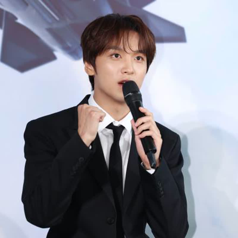 [포토] 인사말 하는 NCT 127 해찬