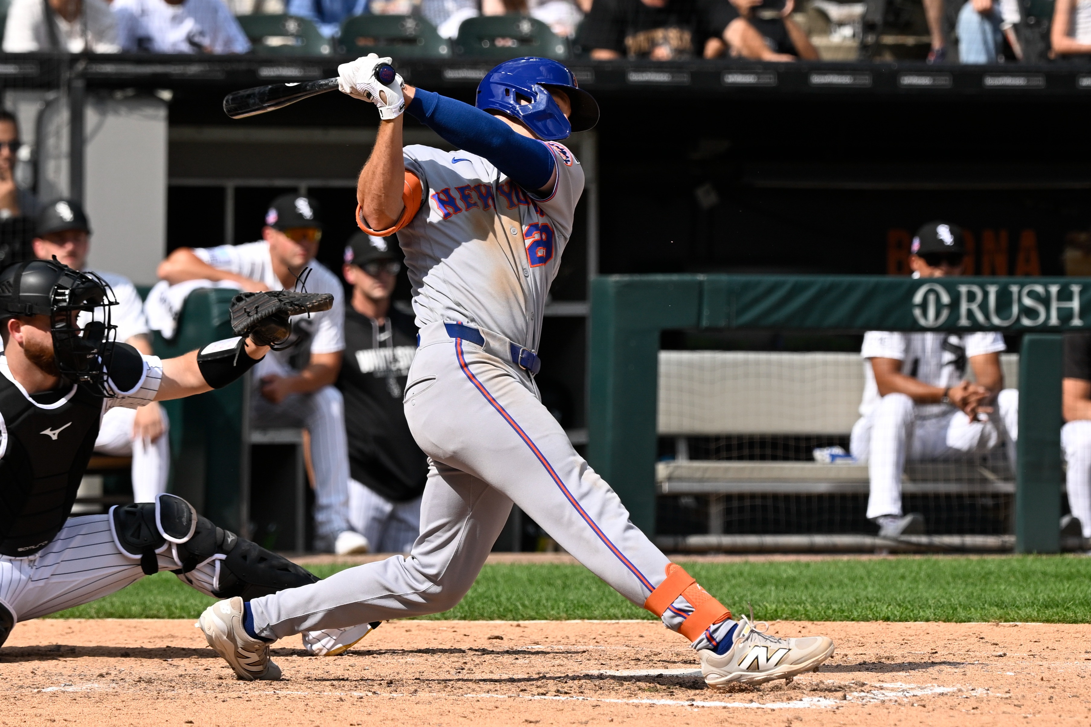 Jared Young's clutch hitting off bnech wasted by Mets after White Sox walk it off