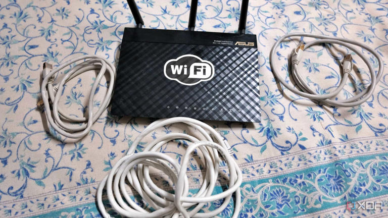 Your old router is being rented to cybercriminals, and the FBI knows it