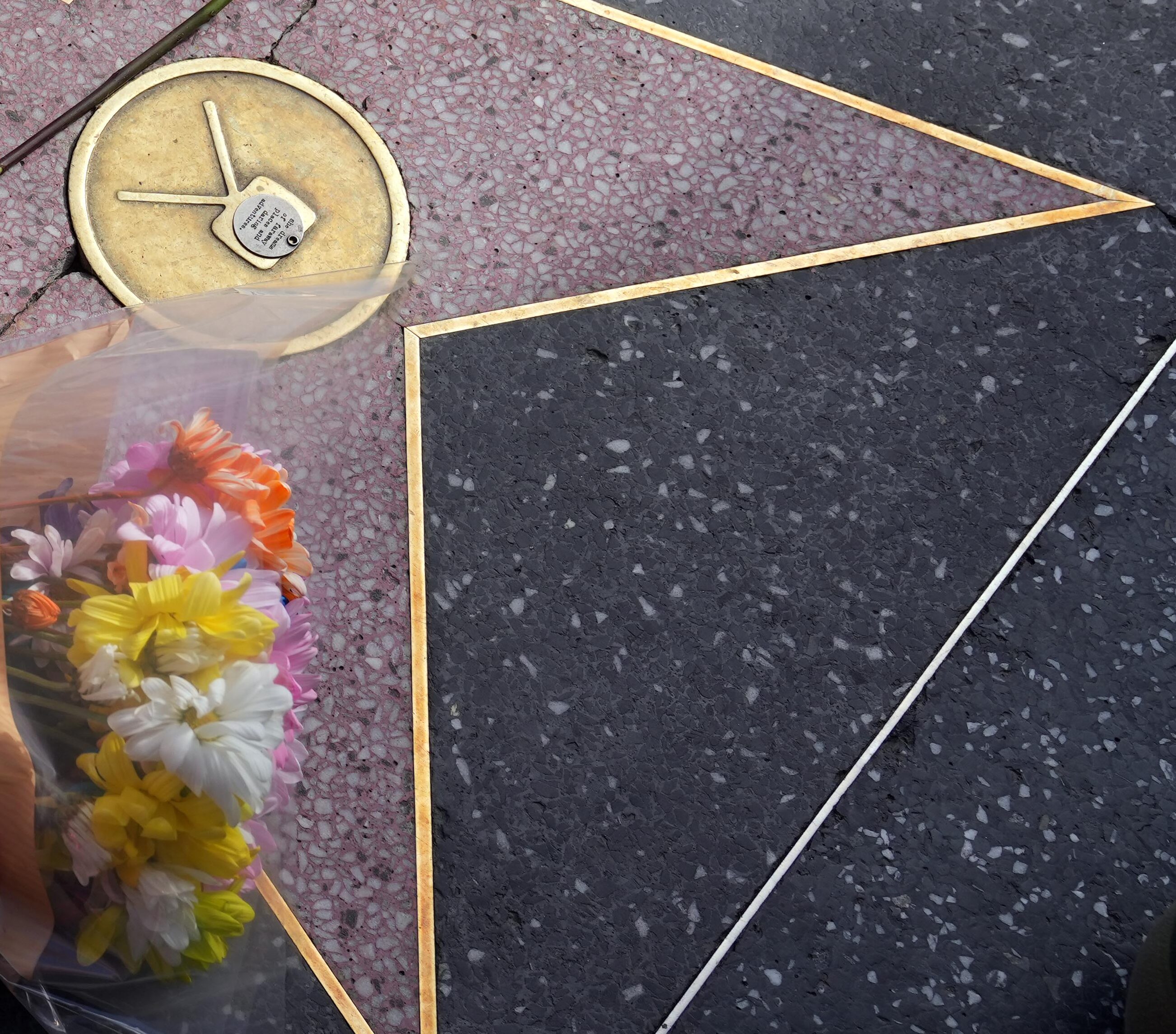 Wife of ‘Coach', longtime Hollywood actress and singer, dies at 82