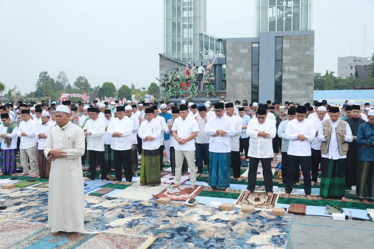 Kalimantan Tengah Dihujani Setelah Gubernur dan Masyarakat Gelar Salat Istisqa